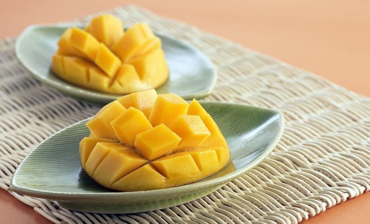 Mango – jak jeść, jak obrać, jak smakuje