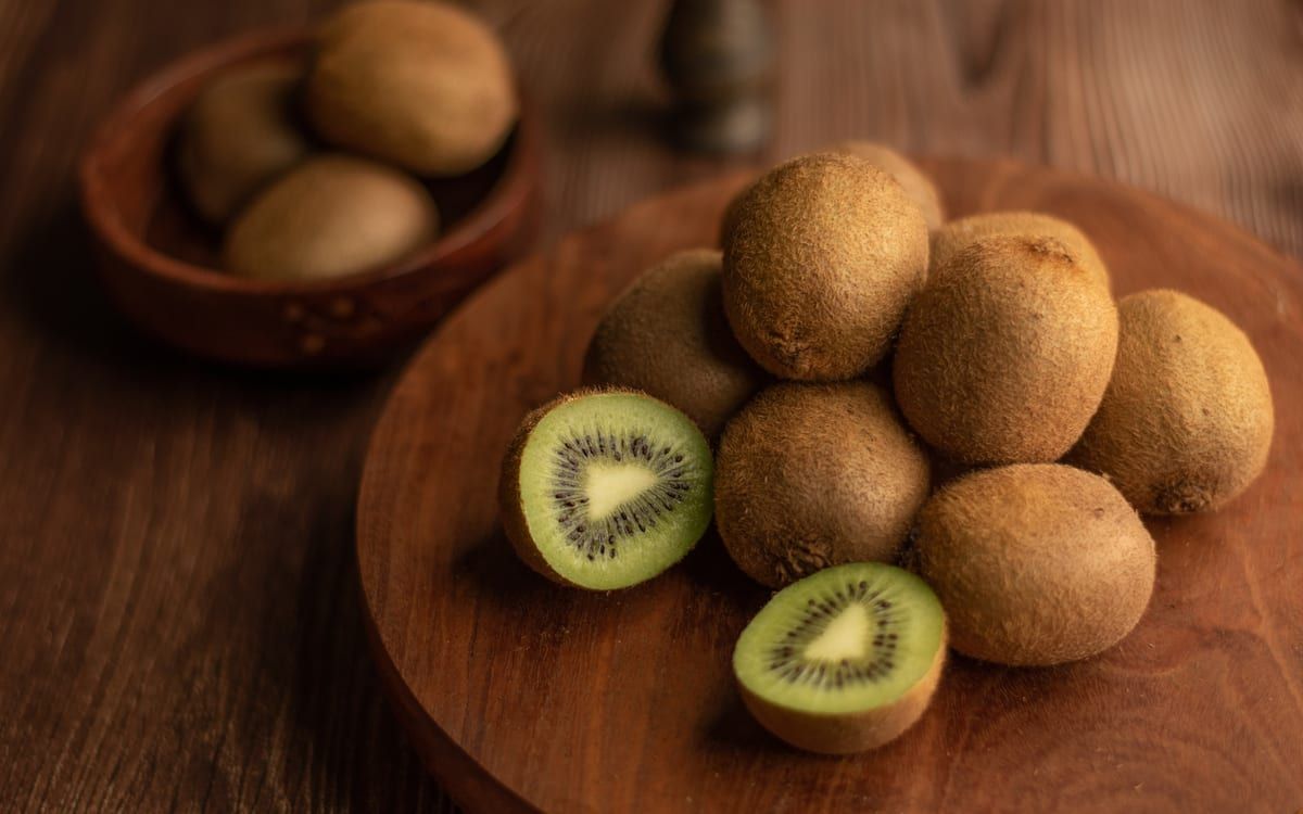 Kiwi – jak jeść, jak obrać, jak smakuje