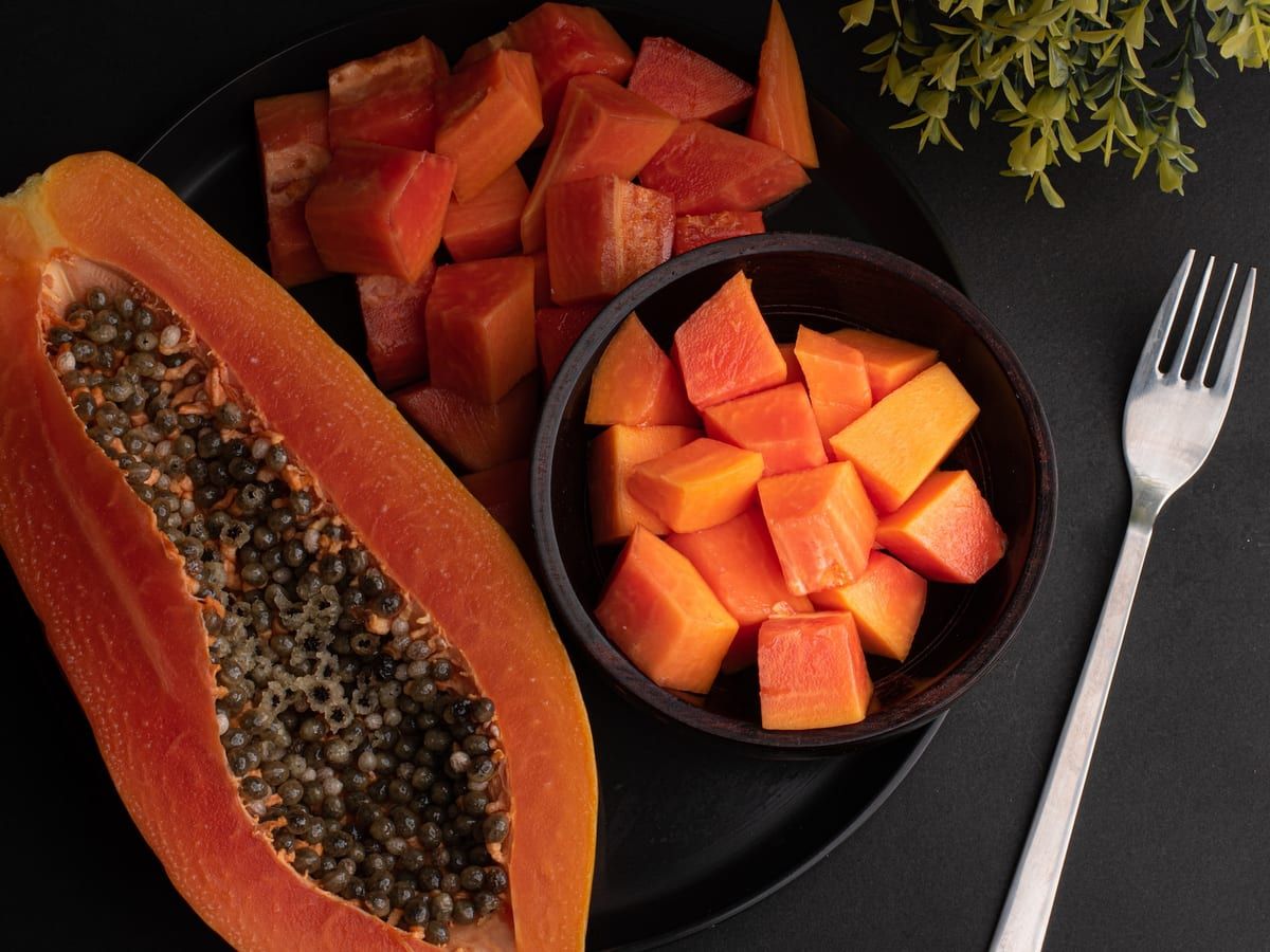 Papaya – jak jeść, jak obrać, jak smakuje